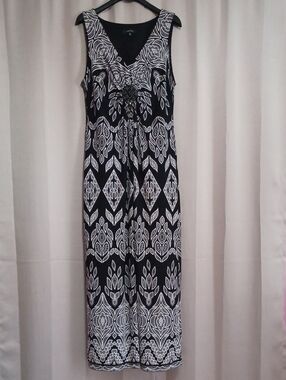 R&M Richards Geometric Aztec Print Beaded V-Neck Maxi Dress Stretch Size 14
